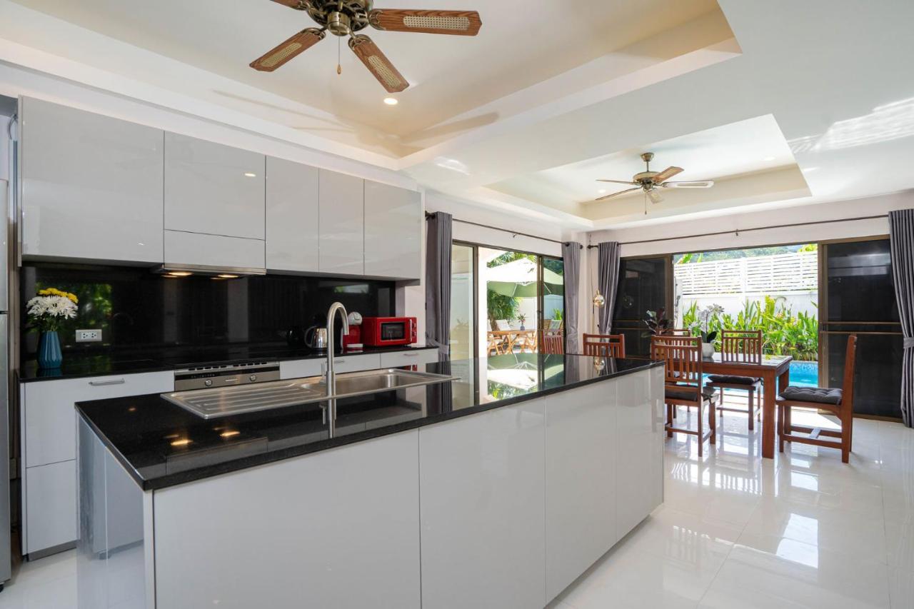 Villa Amaya, 2 Story Tropical Oasis With Green Hills View & Pool, Kamala Beach Exterior foto